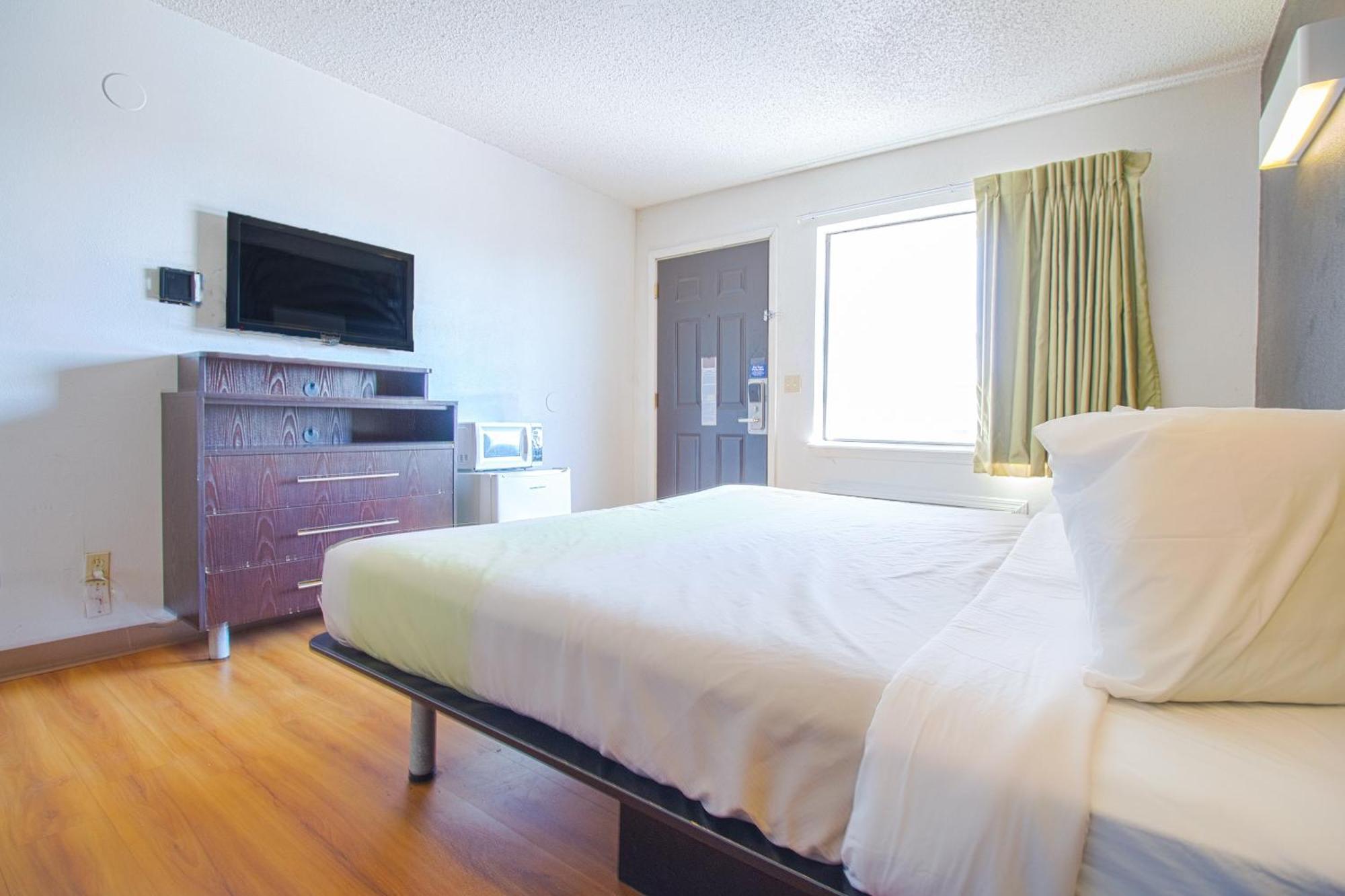 Studio Inn Extended Stay Oklahoma City Airport By Oyo Exterior foto