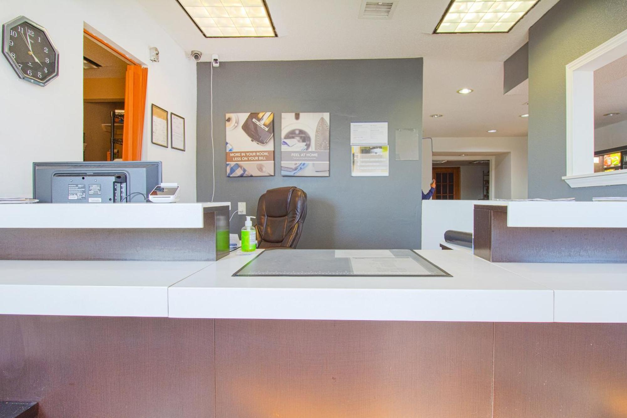 Studio Inn Extended Stay Oklahoma City Airport By Oyo Exterior foto