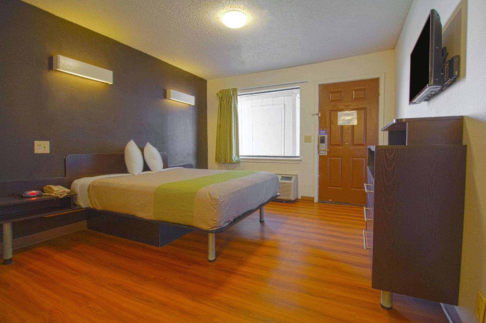 Studio Inn Extended Stay Oklahoma City Airport By Oyo Exterior foto