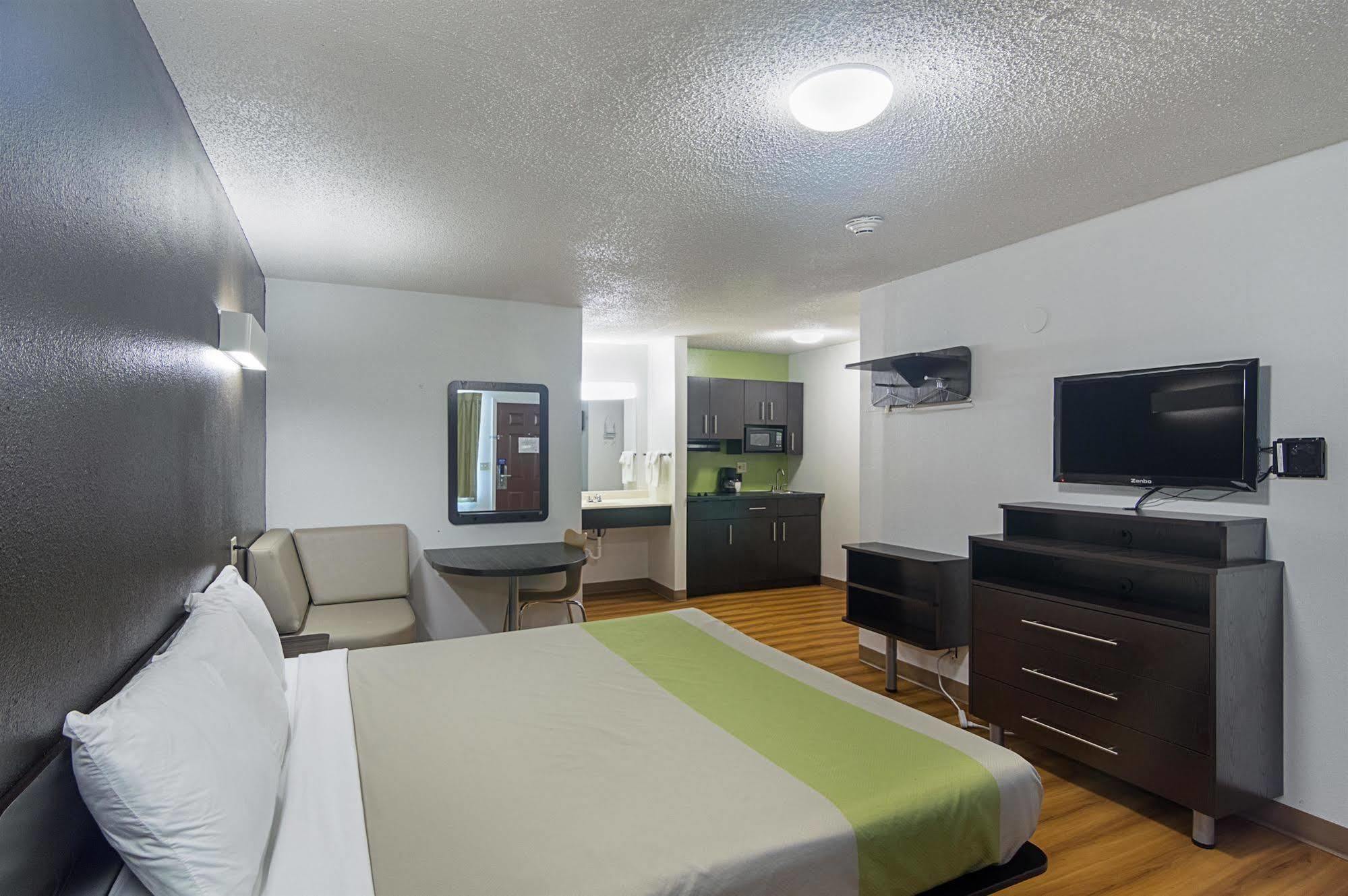 Studio Inn Extended Stay Oklahoma City Airport By Oyo Exterior foto